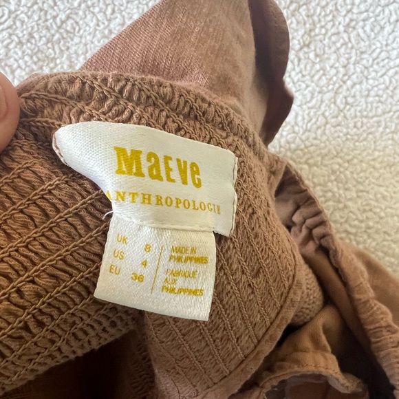 Two crop tops - Picture 4 of 10